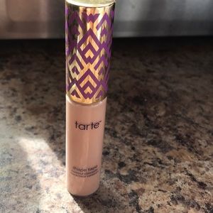 Tarte shape tape concealer in med light honey